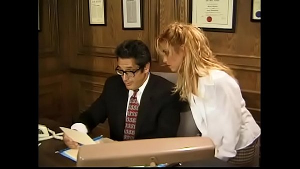 Blonde Allysin Haines decided to take the exam with her tight ass and suck in all the teacher’s sperm