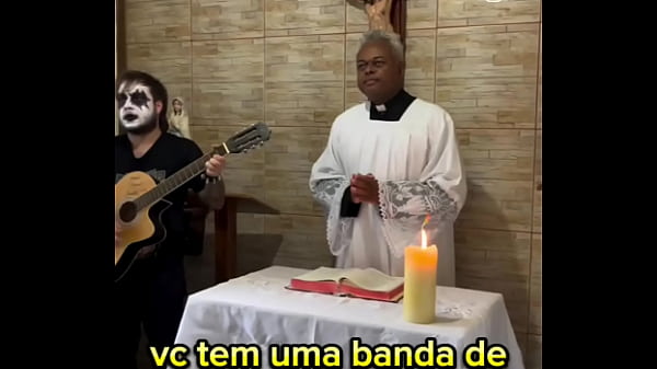 Novinha rebolando gostoso pra suggar daddy